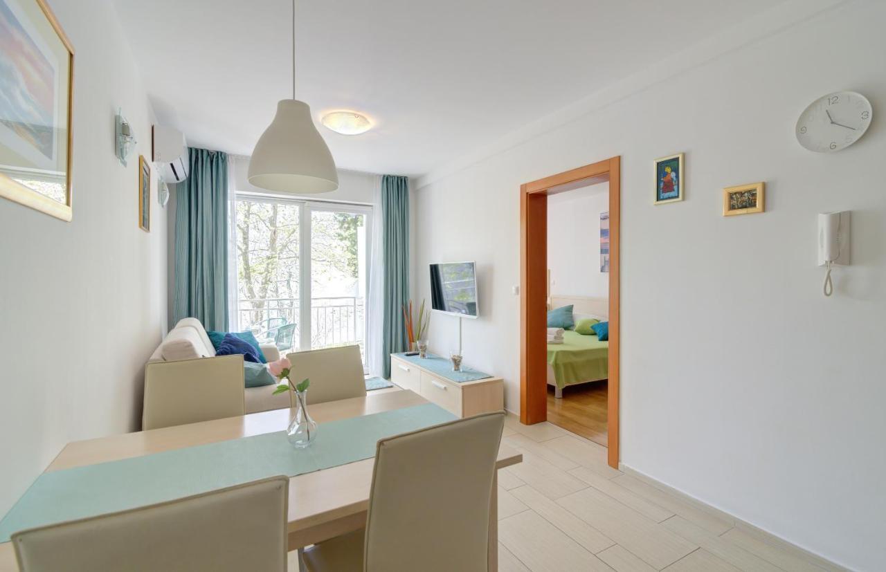 Modern Apartment Selce Exterior photo
