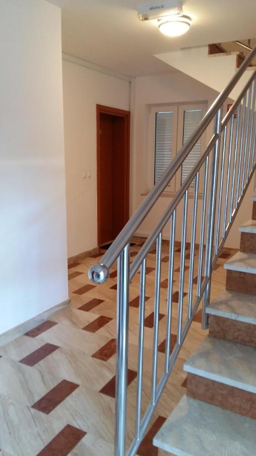 Modern Apartment Selce Exterior photo